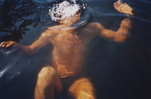 colorguyphotographysinkwater-6ec171e3fc6e210c6a4681d90658aa6f_h